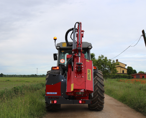 Attachment for the tractor extension mower Attachment for the tractor extension mower
