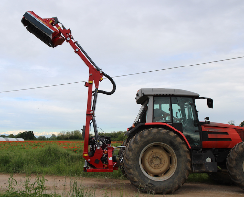 Extension mower as an attachment for the tractor Extension mower as an attachment for the tractor