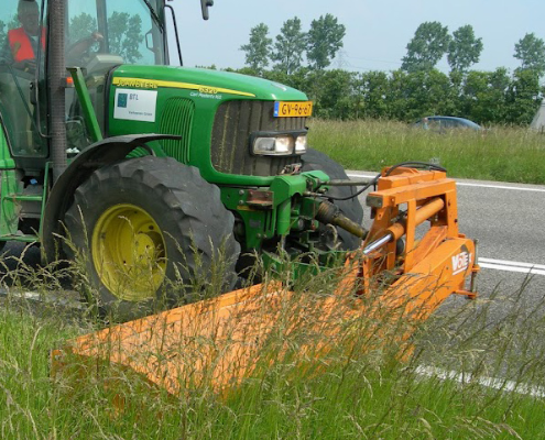Jumbo Seitenmulchgerät Votex im Einsatz