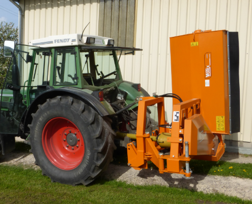 Seitenmulchgerät Jumbo am Traktor