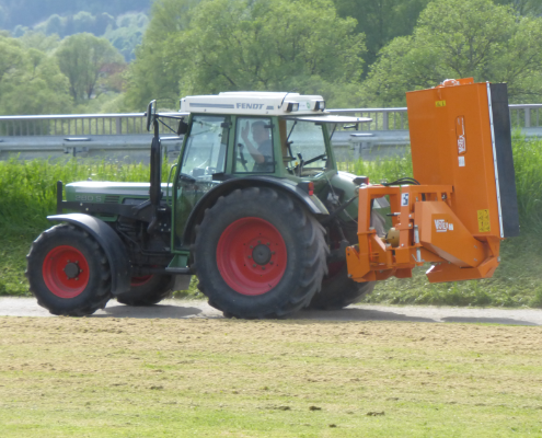 Seitenmulchgerät Jumbo an Landmaschine