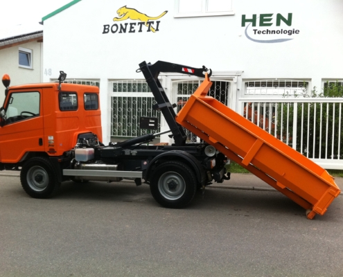 Bonetti hooklift with container