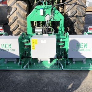 Road maintenance and repair with the HEN plate compactor PVM240