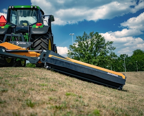 Side mulcher Maximus from Votex Side mulcher Maximus from Votex