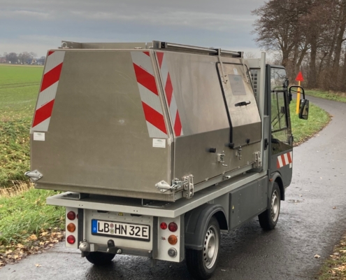 Aufbau auf ECO-mini Truck von Esagono Energia