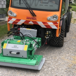 HEN plate compactor for path maintenance with Hansa