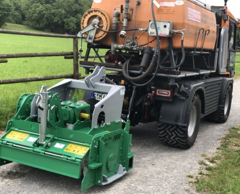 HEN road milling machine on Hansa (rear attachment)