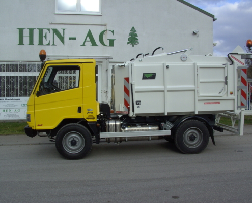 Refuse compactor construction on Bonetti F100X, HEN automotive engineering Refuse compactor construction on Bonetti F100X, HEN automotive engineering