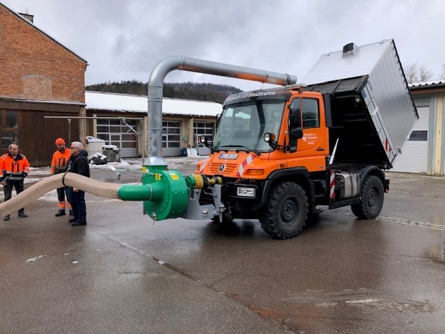 HEN Verladegebläse T600 an Unimog